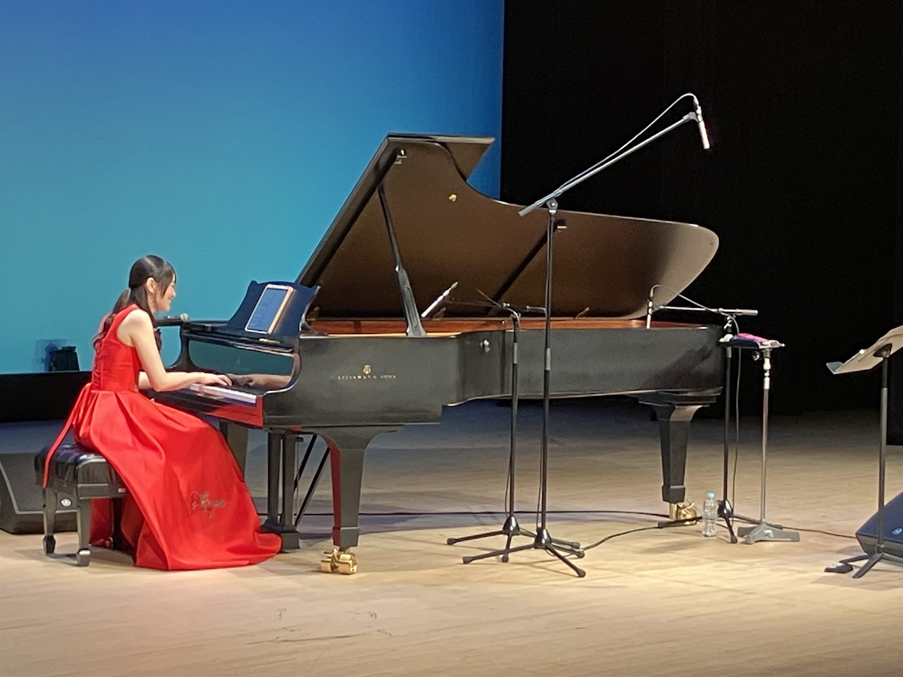 企業イベントでの演奏
